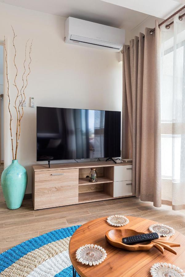 373 Wolmar Cosy And Modern Apartment- 200 Metres From The Beach And Supermarkets And Just Next To Domaine De Wolmar With Views Of Deers And Green Natural Park Flic-en-Flacq 外观 照片